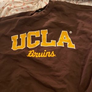Small UCLA crewneck. •Lightly Worn